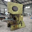 []扬力40吨冲床出售，无锡提货